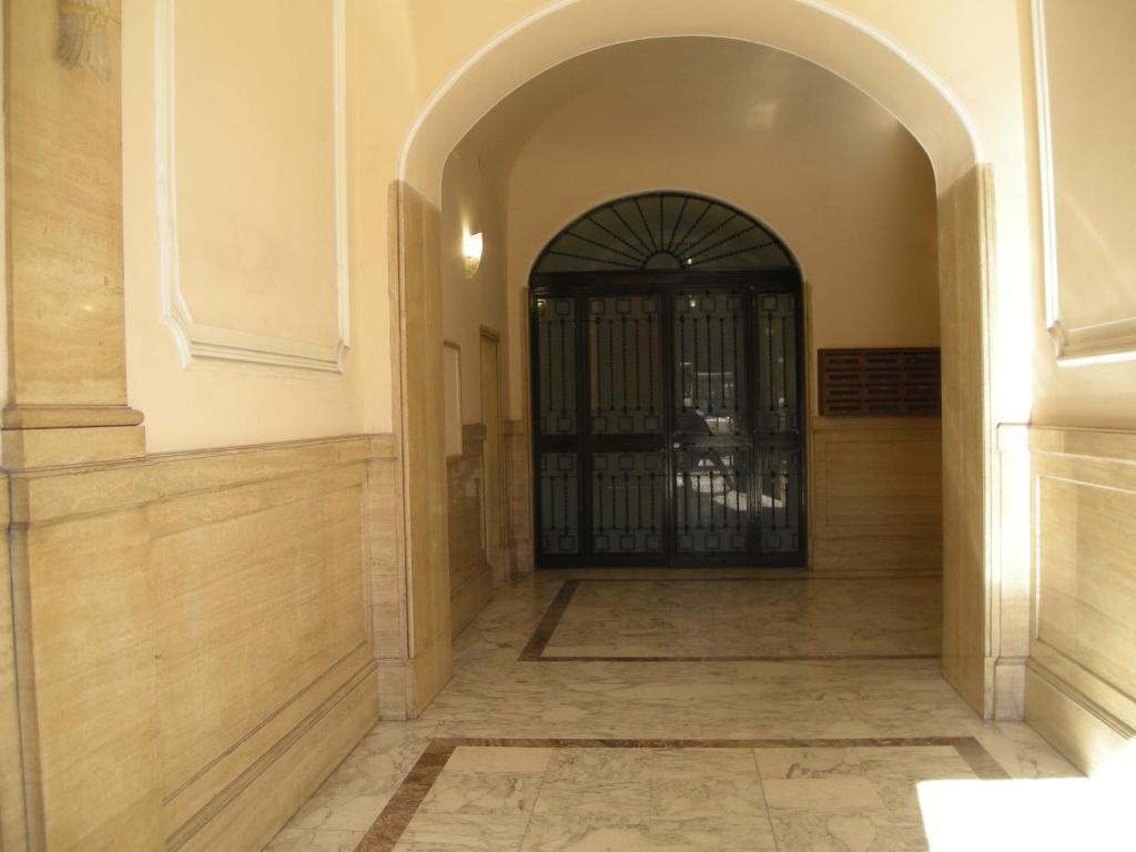 Room 4 Rome B&B Risorgimento Eksteriør bilde